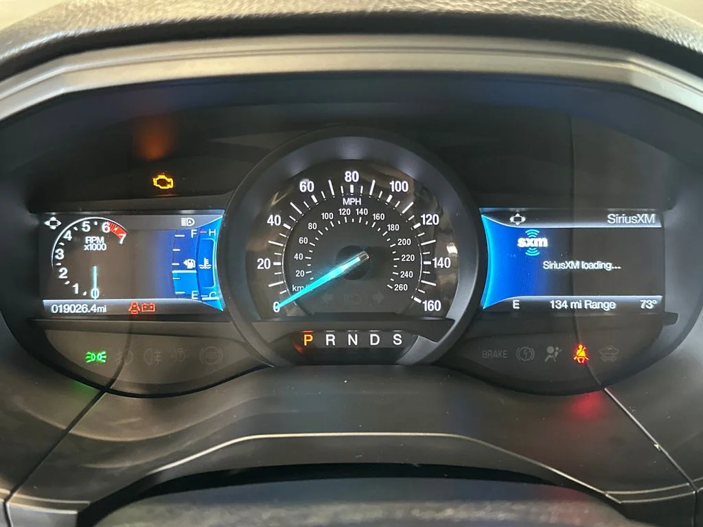 Used 2024 Gray Ford SEL image 28