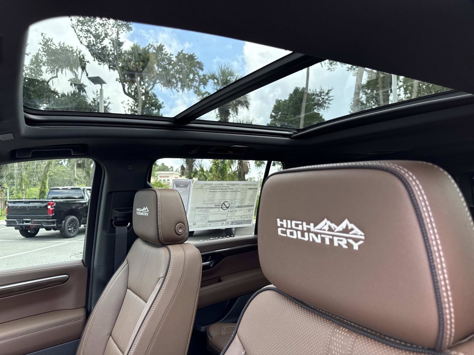 2026 Chevrolet Suburban High Country - Photo 23