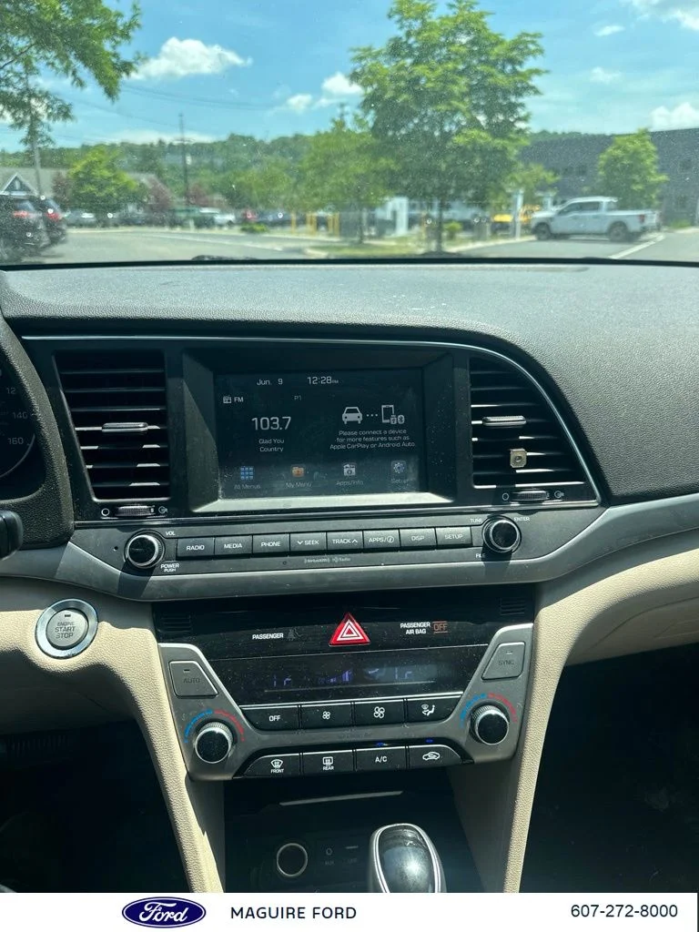 Used 2017 Red Hyundai SE image 16