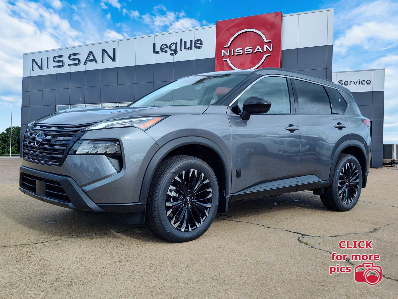 2026 Nissan Rogue Dark Armor™