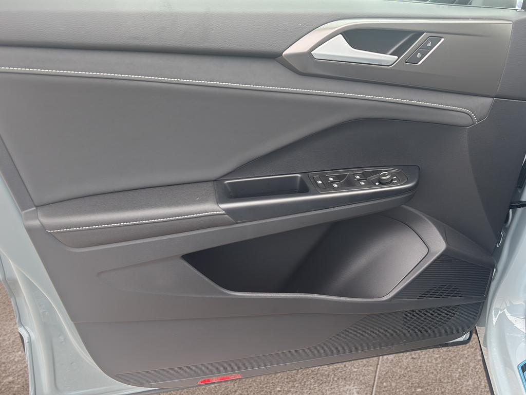 New 2026 Gray Volkswagen 1.5T SE Black image 21
