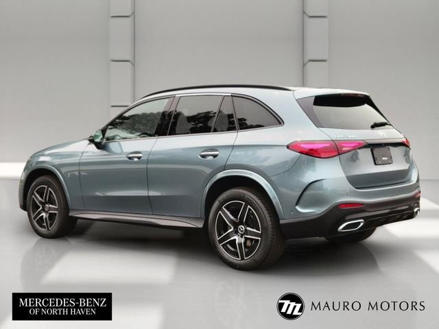 New 2026 Silver Mercedes-Benz GLC 300 image 5
