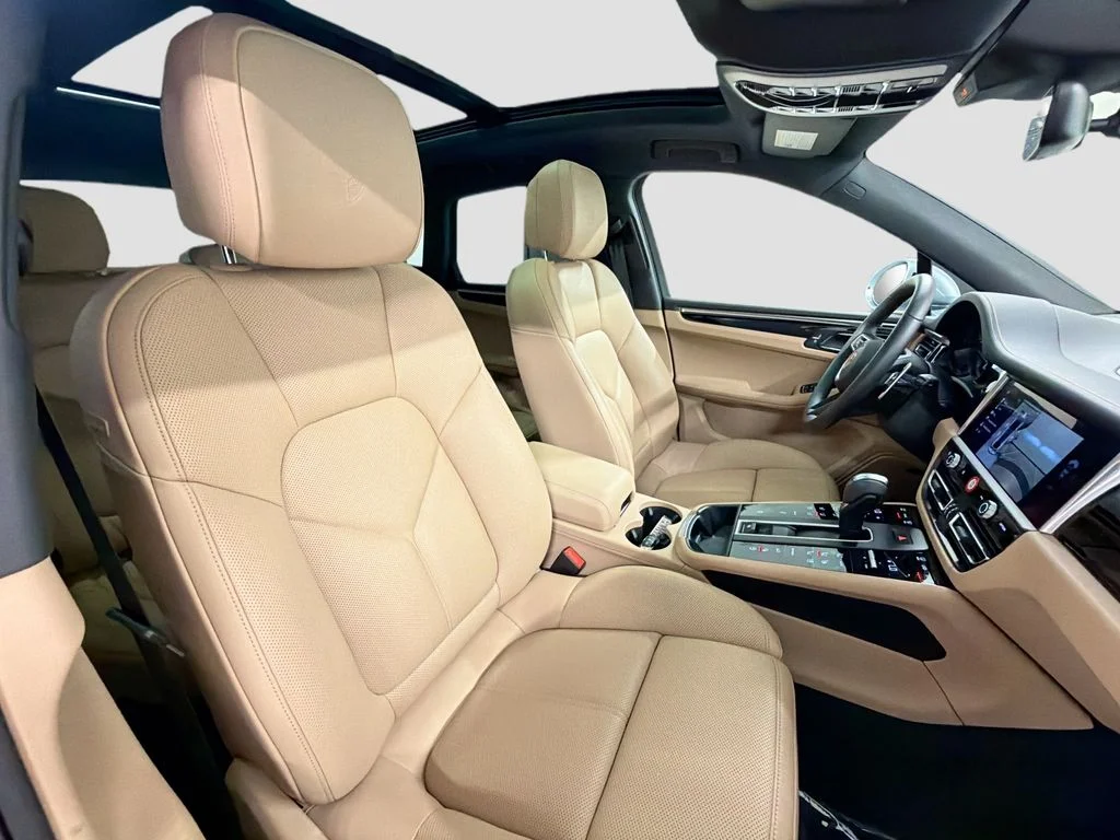 Certified Used 2025 Dolomite Silver Metallic Porsche  image 29