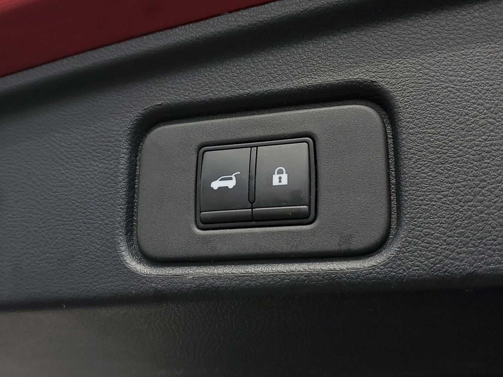 Used 2023 Scarlet Ember Tintcoat Nissan Platinum image 11