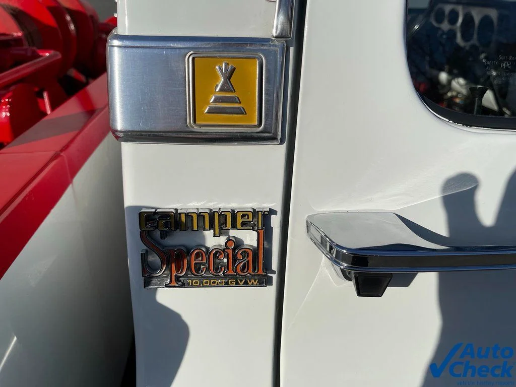 Used 1982 White Chevrolet  image 13
