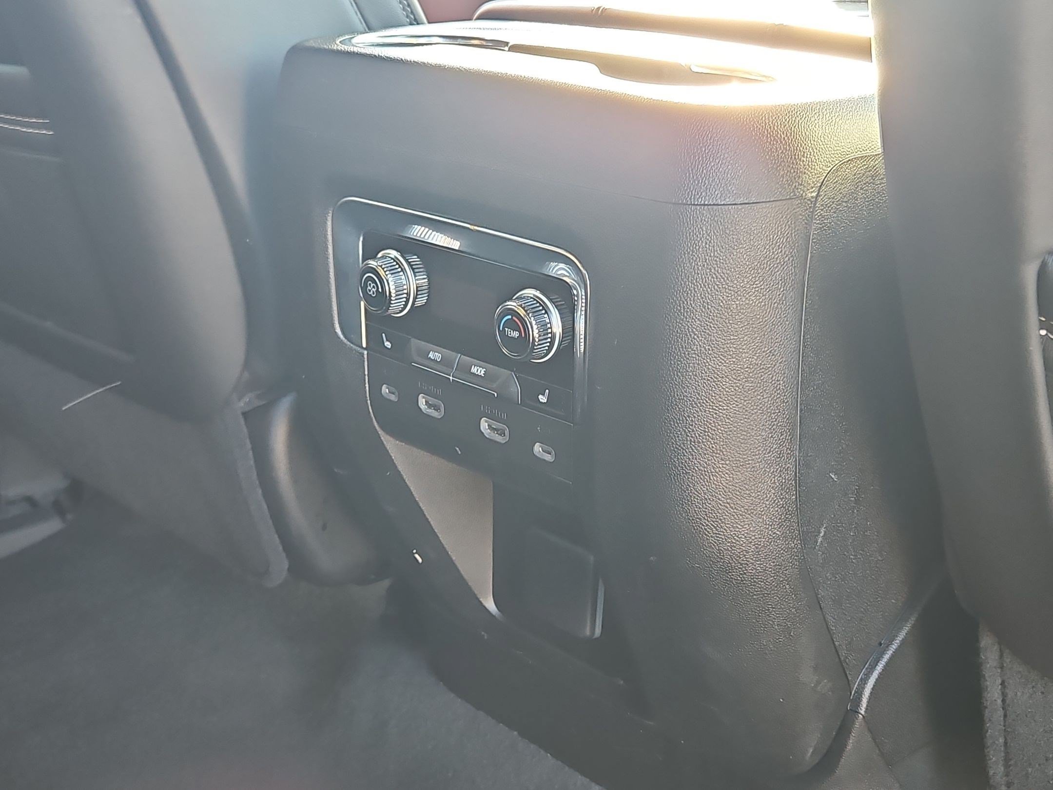Certified Used 2023 Onyx Black GMC Denali Ultimate image 30