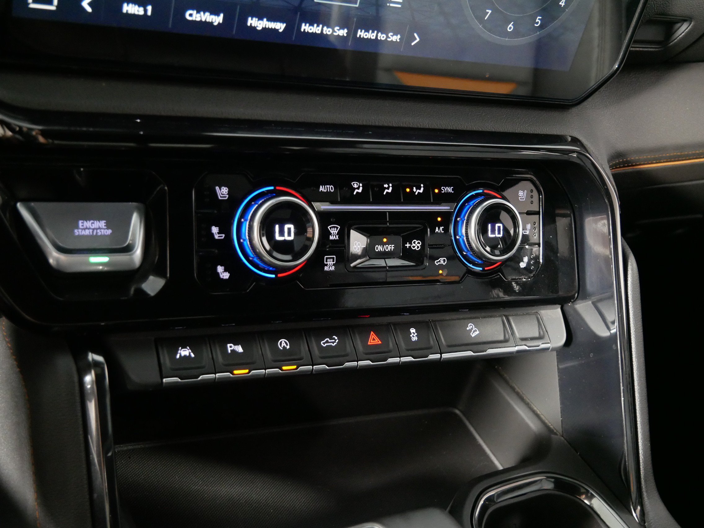 2023 GMC Sierra 1500 AT4 - Photo 23