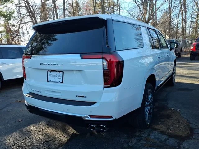 2026 GMC Yukon XL Denali - Photo 6