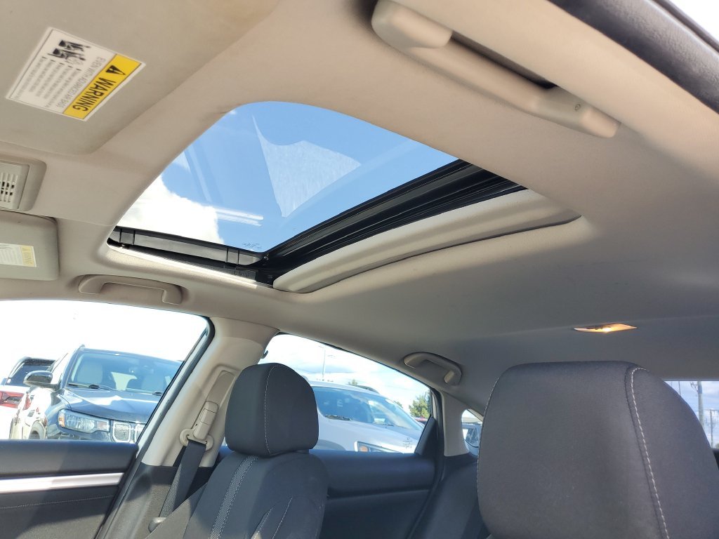 2019 Honda Civic EX - Photo 10