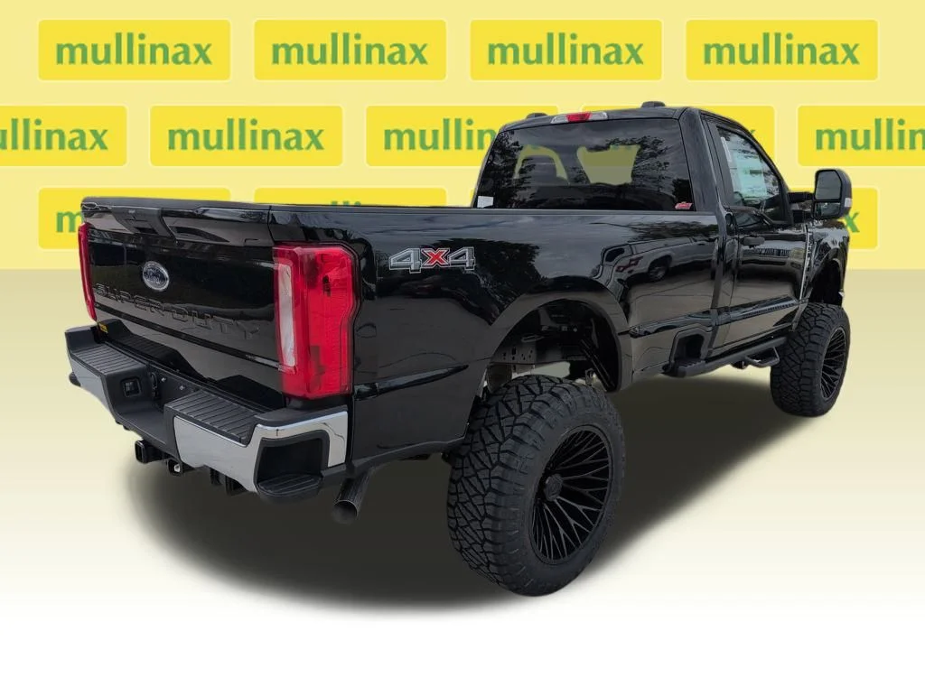 New 2026 Black Ford XLT image 3