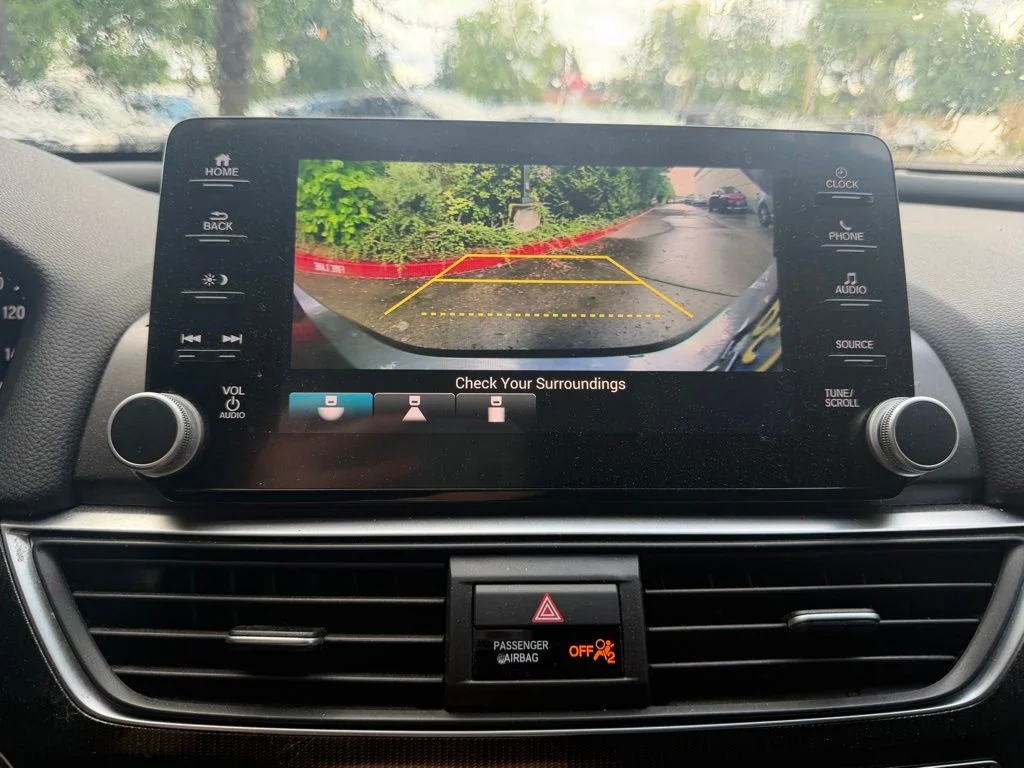 Used 2018  Honda Sport image 21