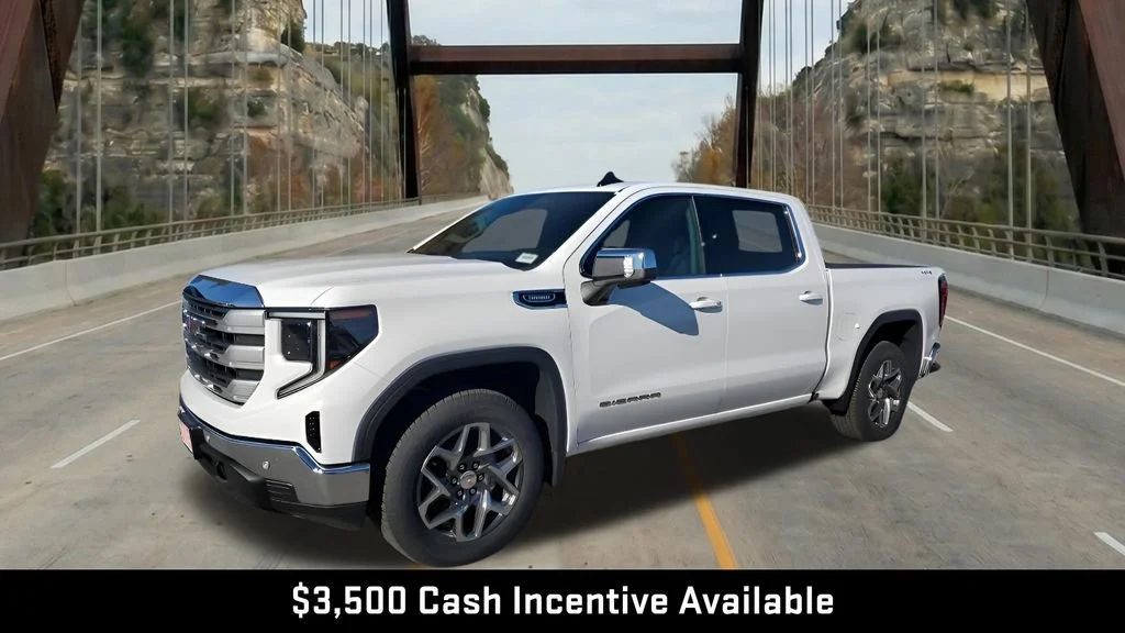 New 2026 Summit White GMC SLE image 3