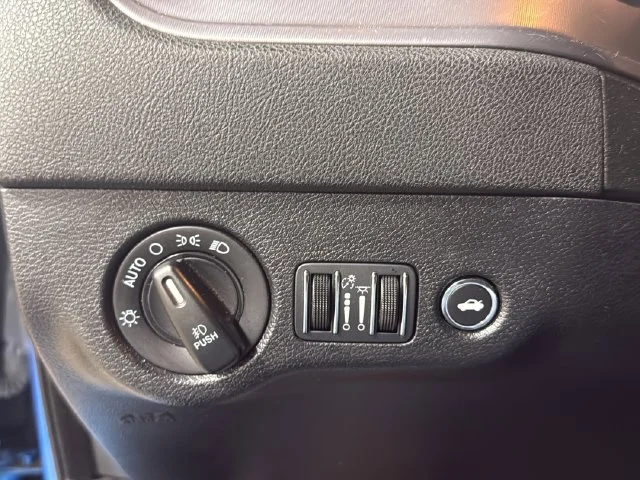 Used 2023 Blue Dodge SXT image 21