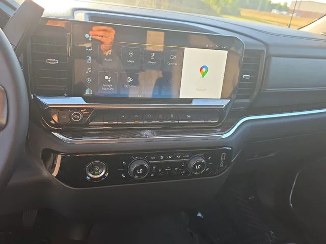 Used 2024 White Chevrolet LT image 20