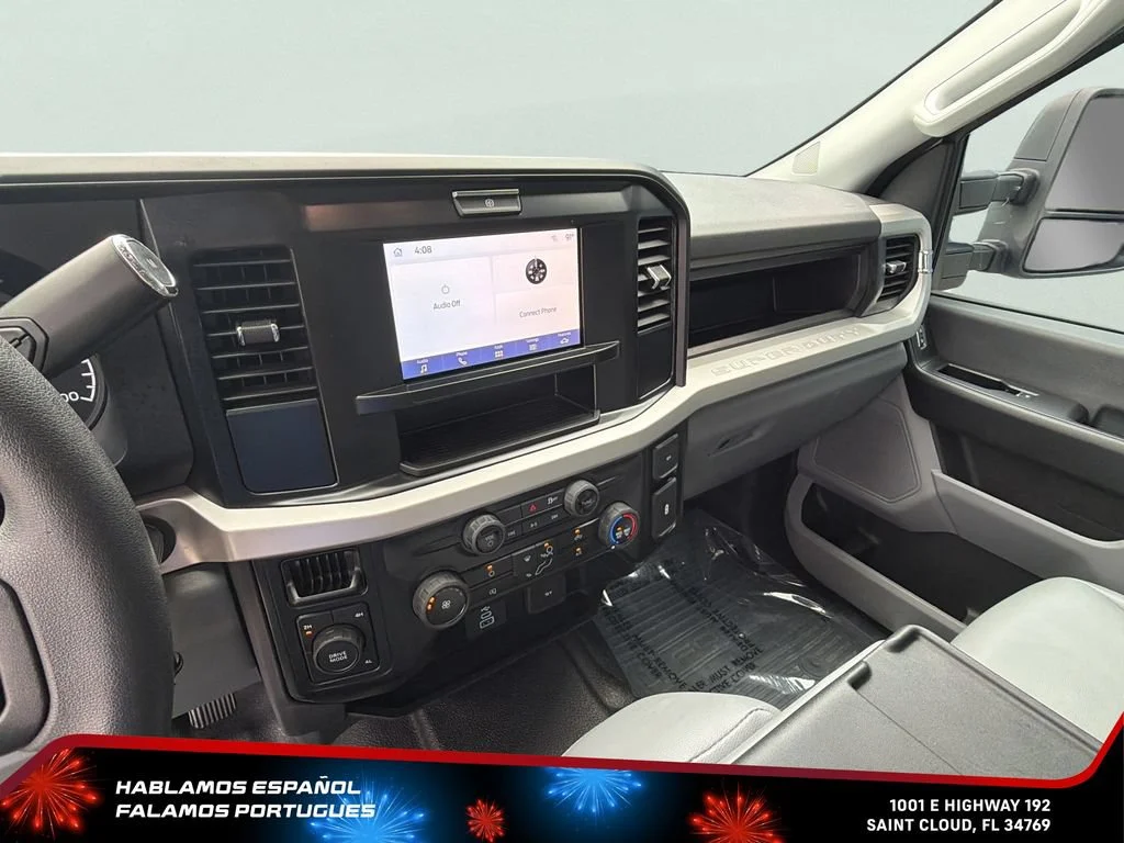 Used 2025 White Ford XL image 18