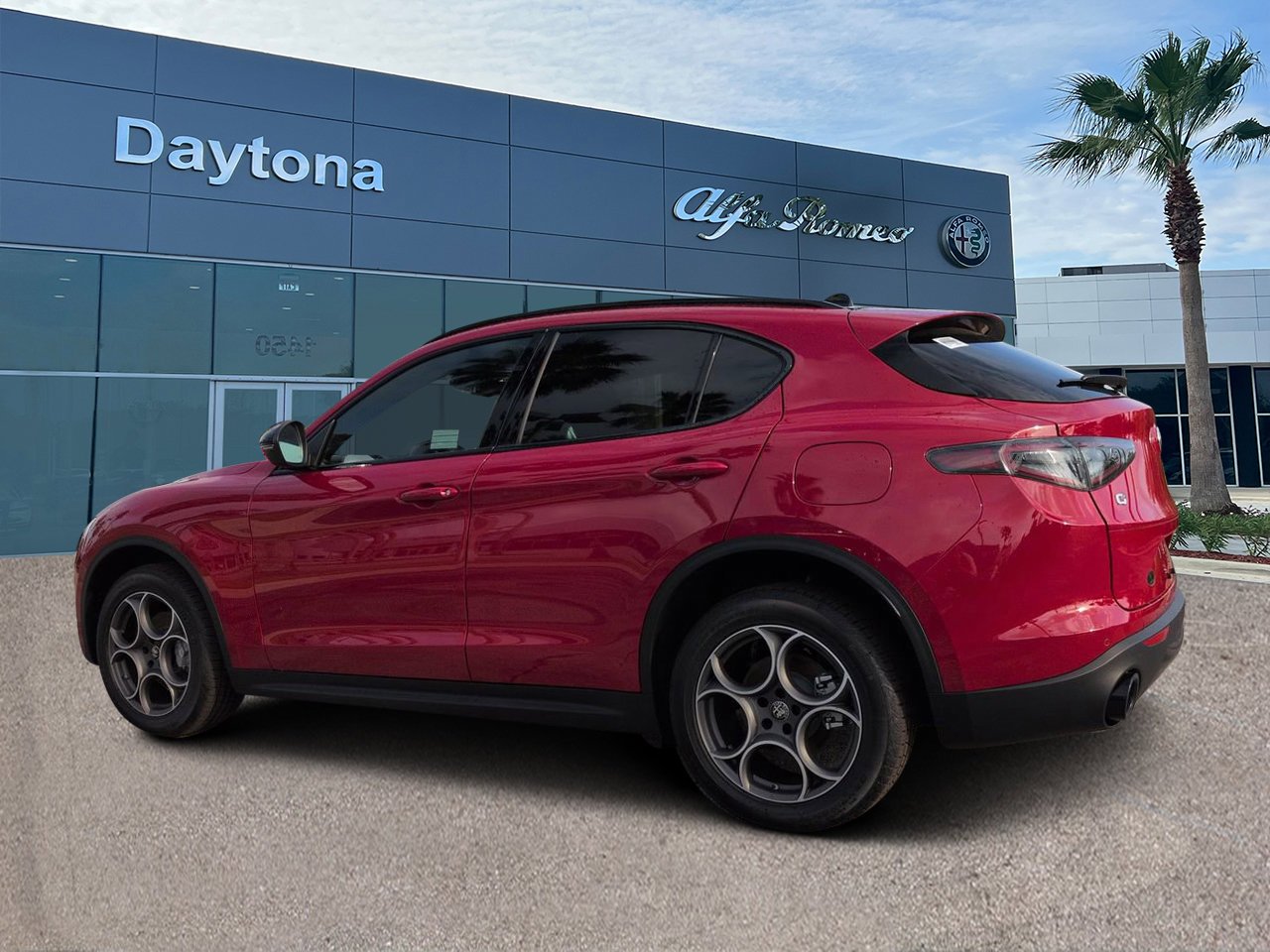 New 2026 Alfa Rosso Alfa Romeo  image 5