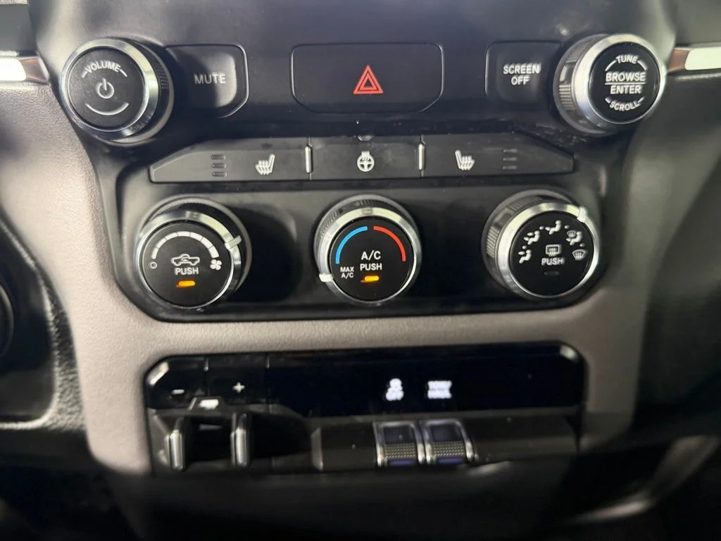 Used 2024 White Ram Big Horn/Lone Star image 9