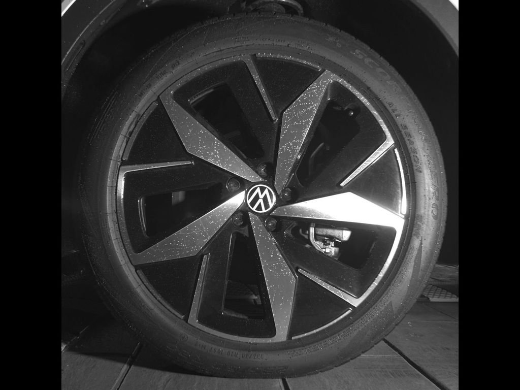 Certified Used 2023 Opal White Pearl Volkswagen Pro S image 12