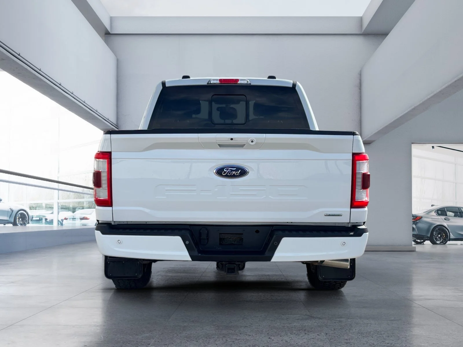 Used 2023 White Ford LARIAT image 4