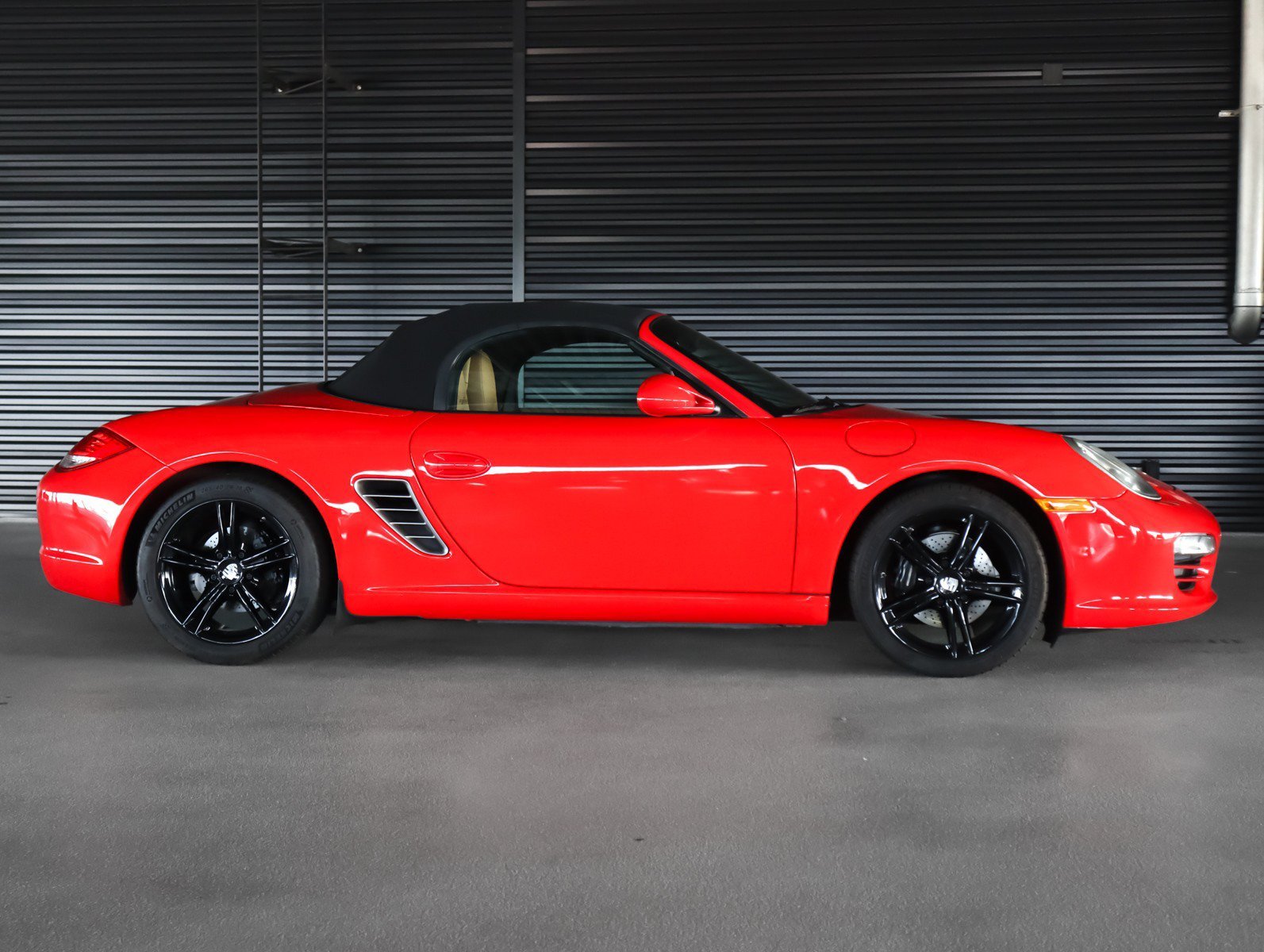 Used 2009 Guards Red Porsche w/6-speed manual image 10