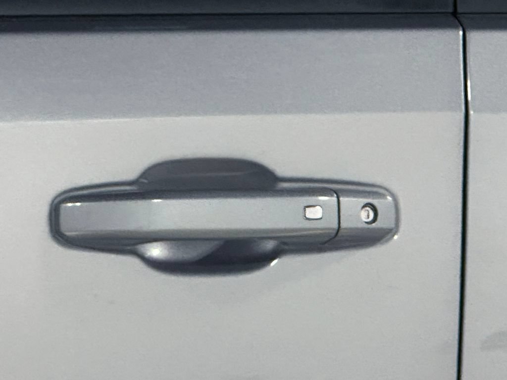 Used 2023 Sterling Gray Metallic Chevrolet LT (2FL) image 21