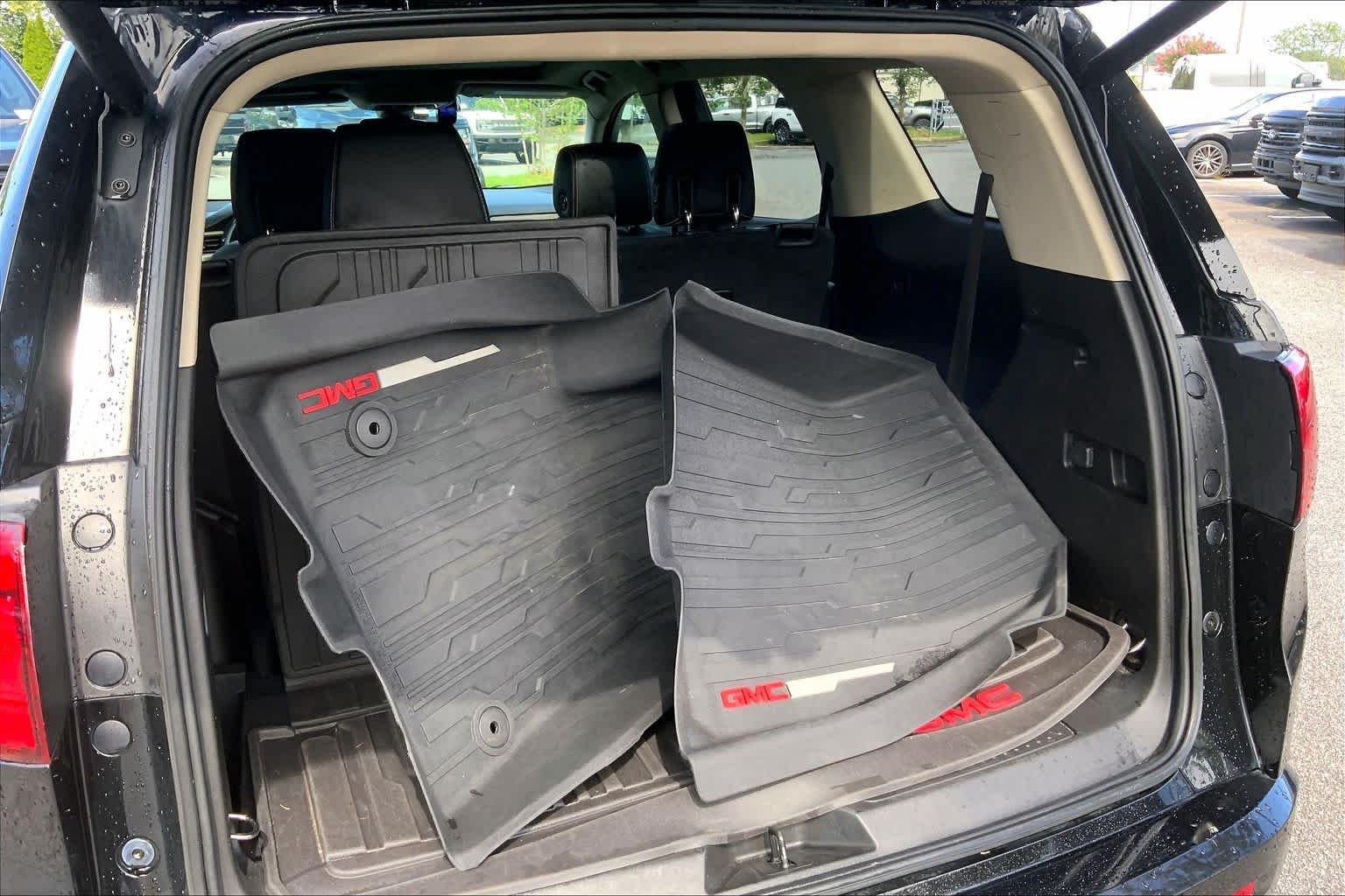 Used 2019 Ebony Twilight Metallic GMC Denali image 33