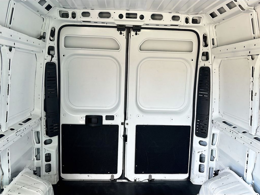 Used 2023 White Ram High Roof image 17