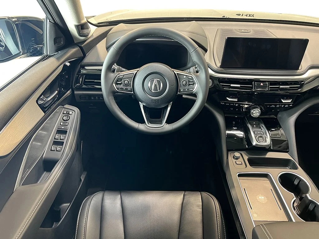 New 2026 Solar Silver Metallic Acura w/Technology Package image 18