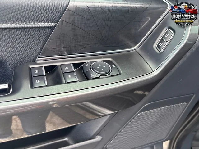 Used 2023 Gray Ford XLT image 11