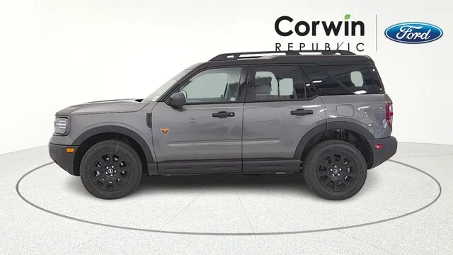 New 2025 Carbonized Gray Metallic Ford Badlands® image 28