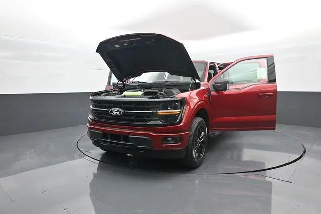 New 2026 Ruby Red Metallic Tinted Clearcoat Ford XLT image 25