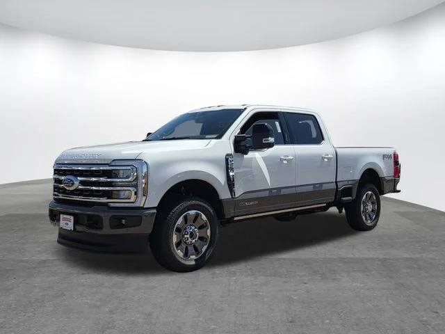 New 2026 Star White Metallic Tri-Coat Ford F-250® King Ranch® image 27