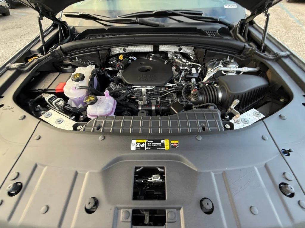 New 2027 Gray Jeep Laredo Altitude image 20