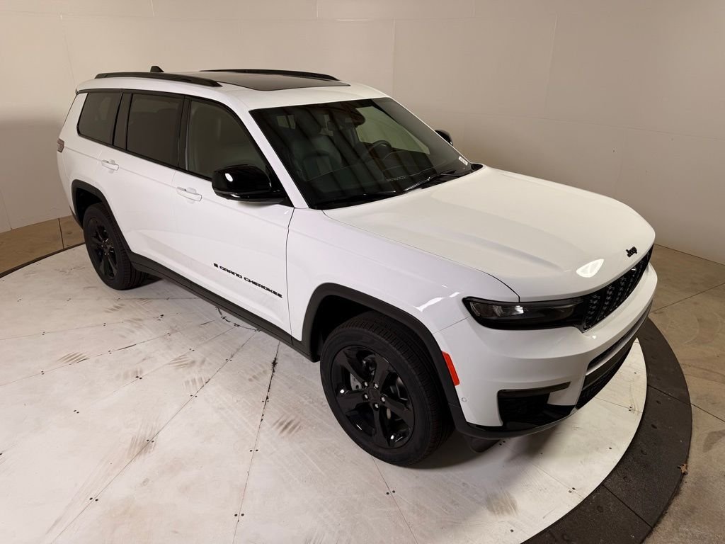 2025 Jeep Grand Cherokee L Limited 4x4's photo