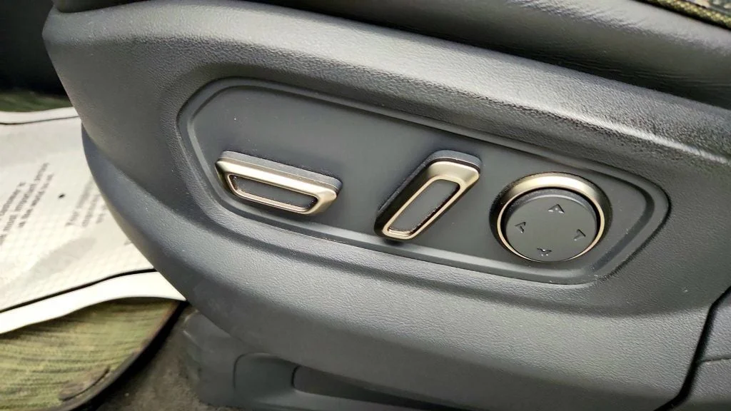 Used 2022 El Cap Granite Rivian Adventure Package AWD image 11