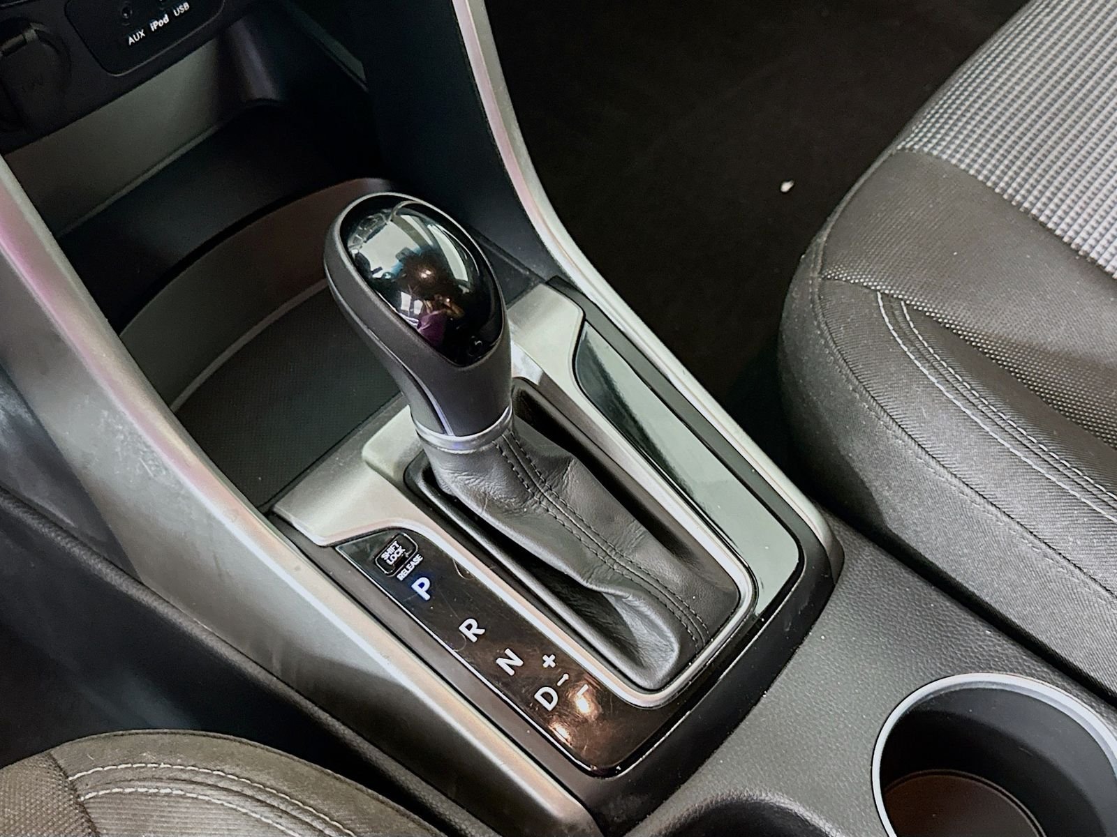 Used 2014 Monaco White Hyundai Base image 16