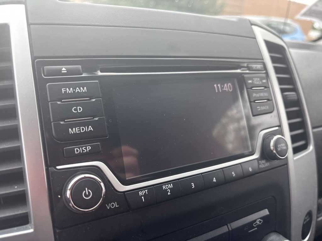 Used 2018 Silver Nissan S image 22