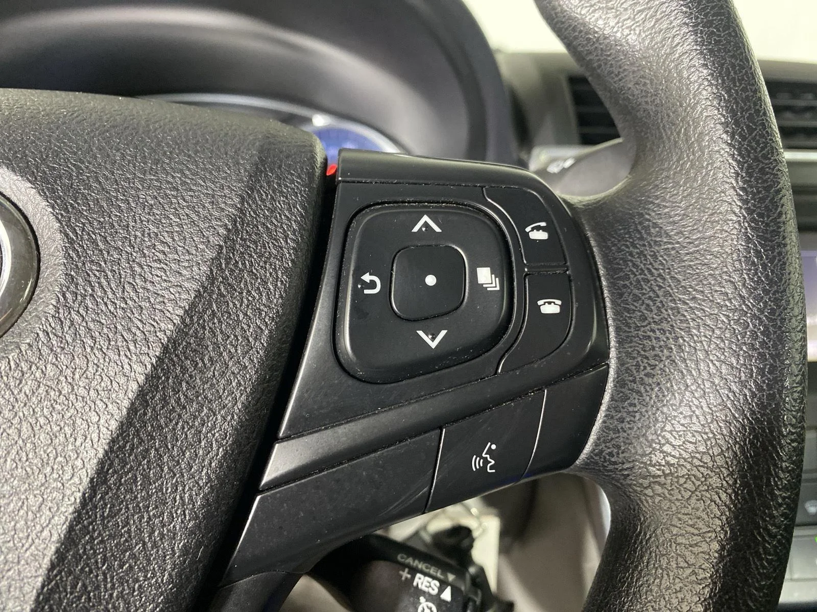 Used 2017 Predawn Gray Mica Toyota LE image 12