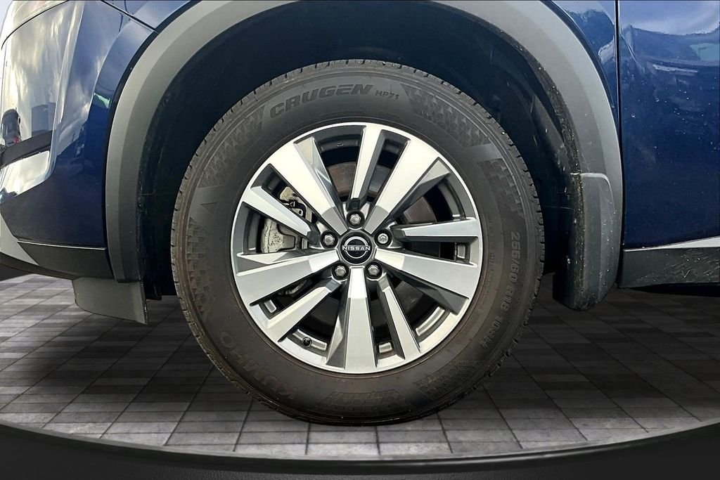 Used 2025 Blue Nissan SL image 28
