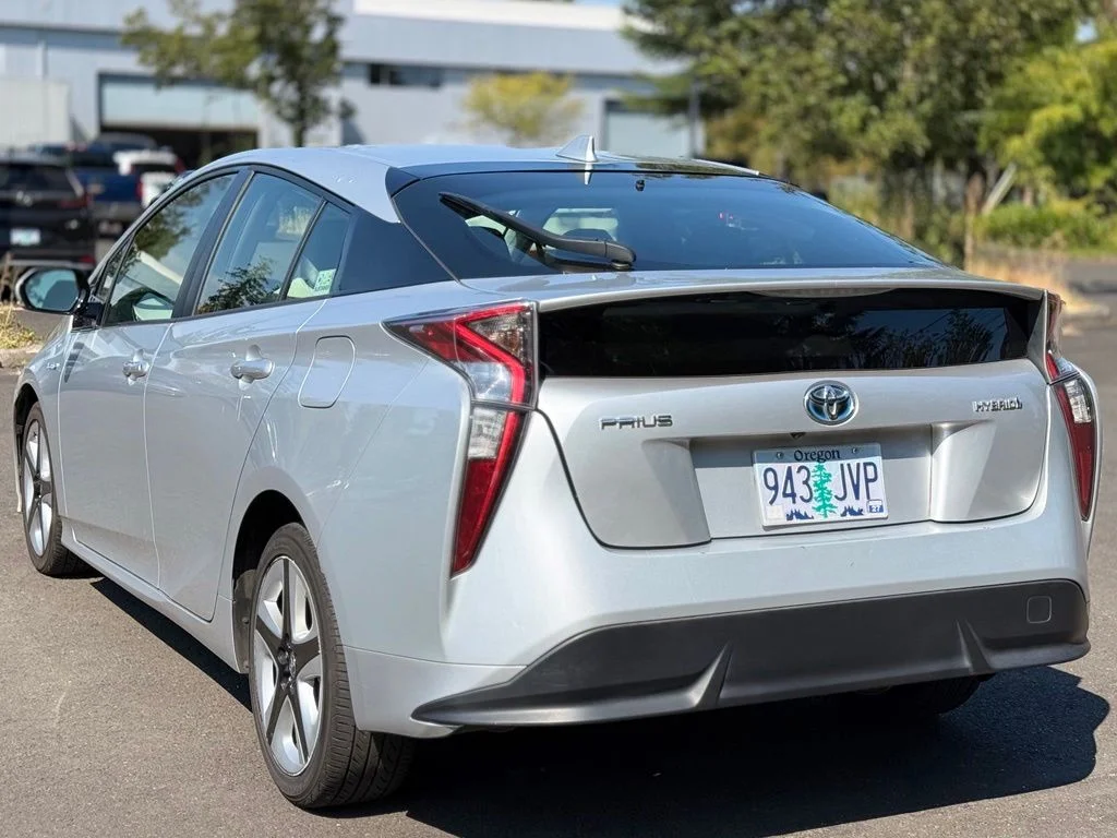 Used 2017 Silver Toyota Three Touring image 3