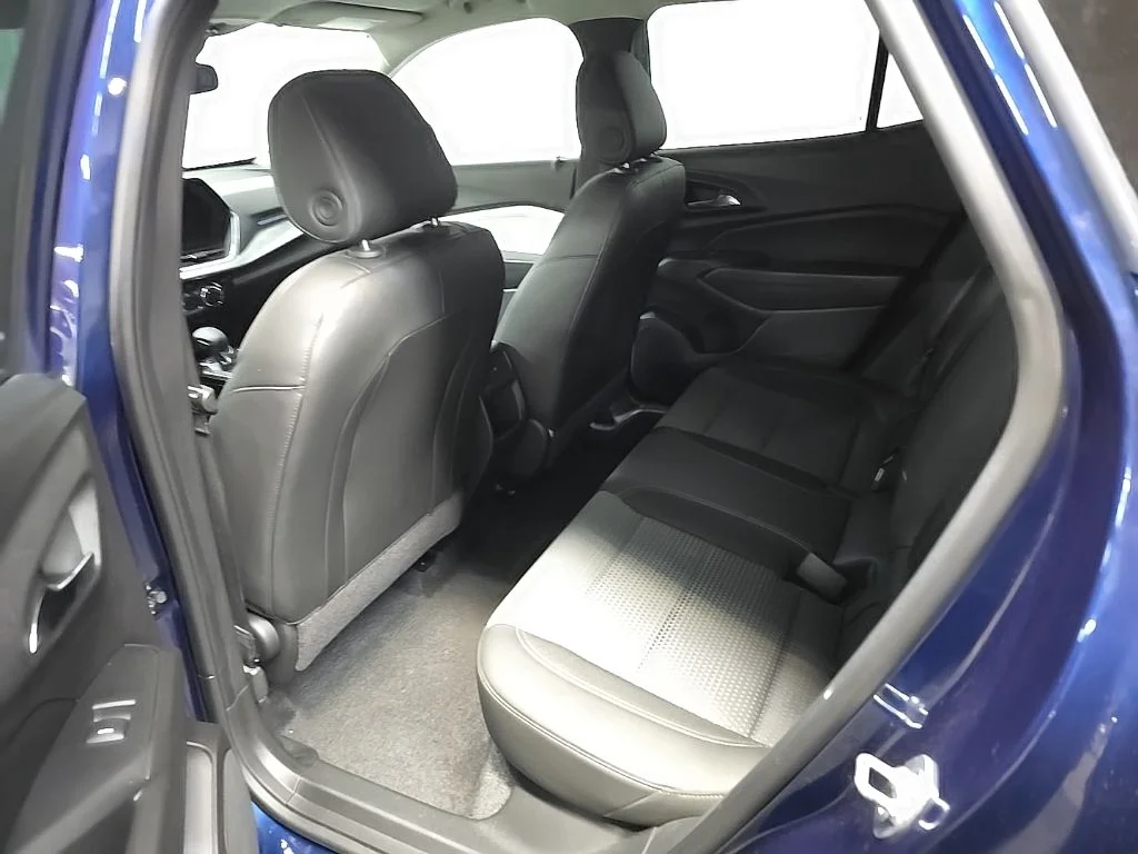 Used 2024 Blue Chevrolet LT image 30