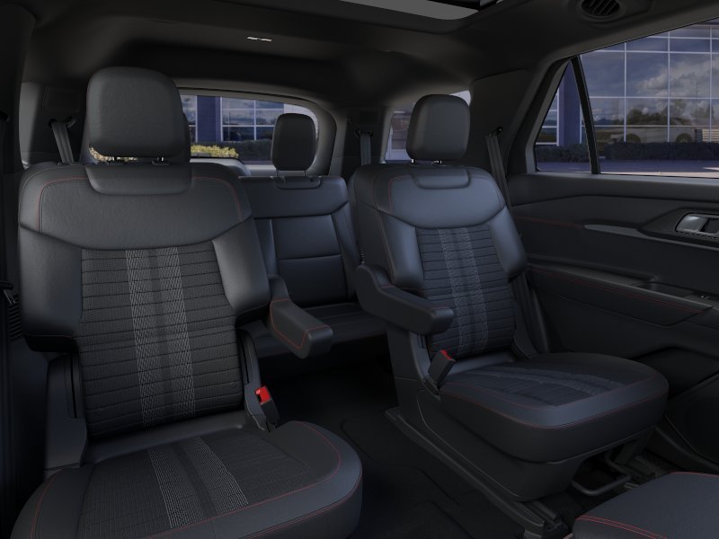 New 2026 Star White Metallic Tri-Coat Ford ST-Line image 11