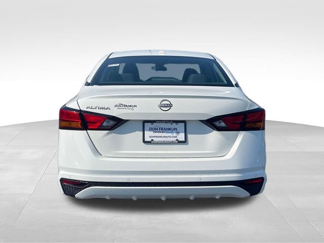 Used 2025 White Nissan 2.5 SV image 4