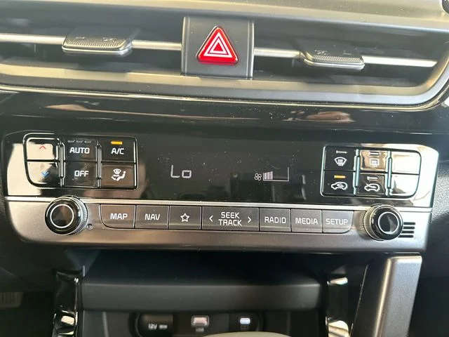 New 2026 Snow White Pearl Kia S image 18