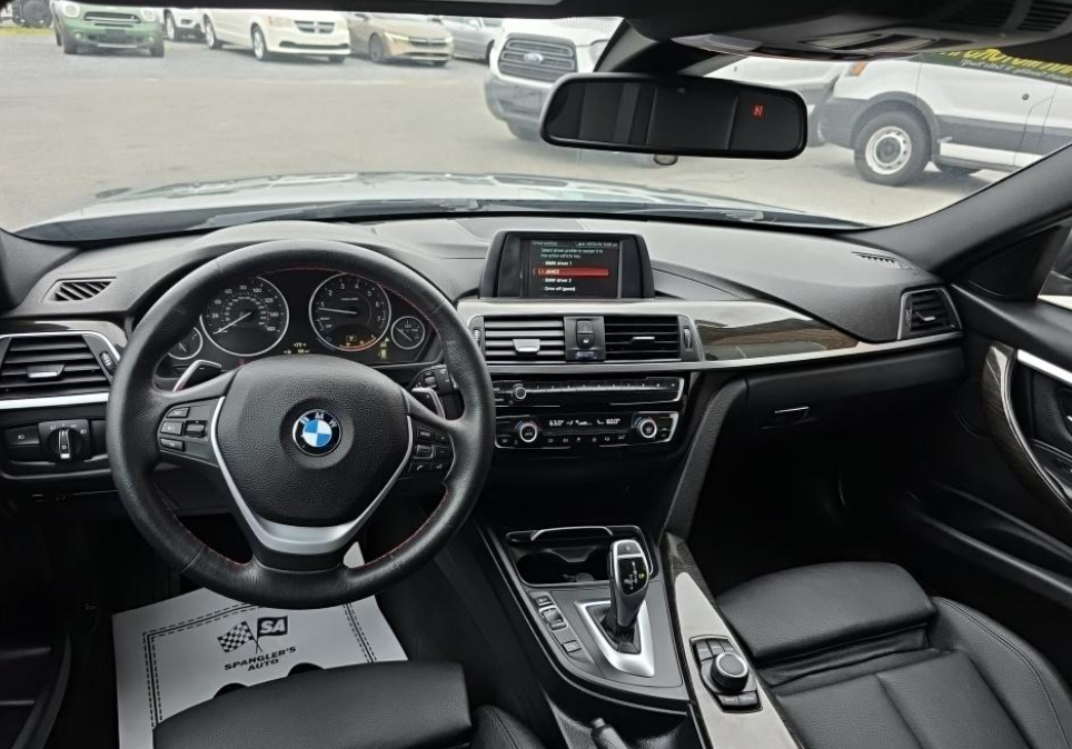 Used 2019 Gray BMW 330i xDrive image 13