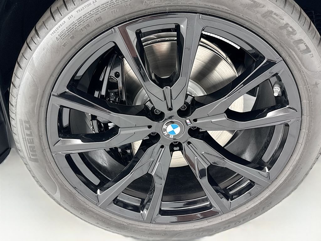 New 2027 Carbon Black Metallic BMW xDrive40i image 31
