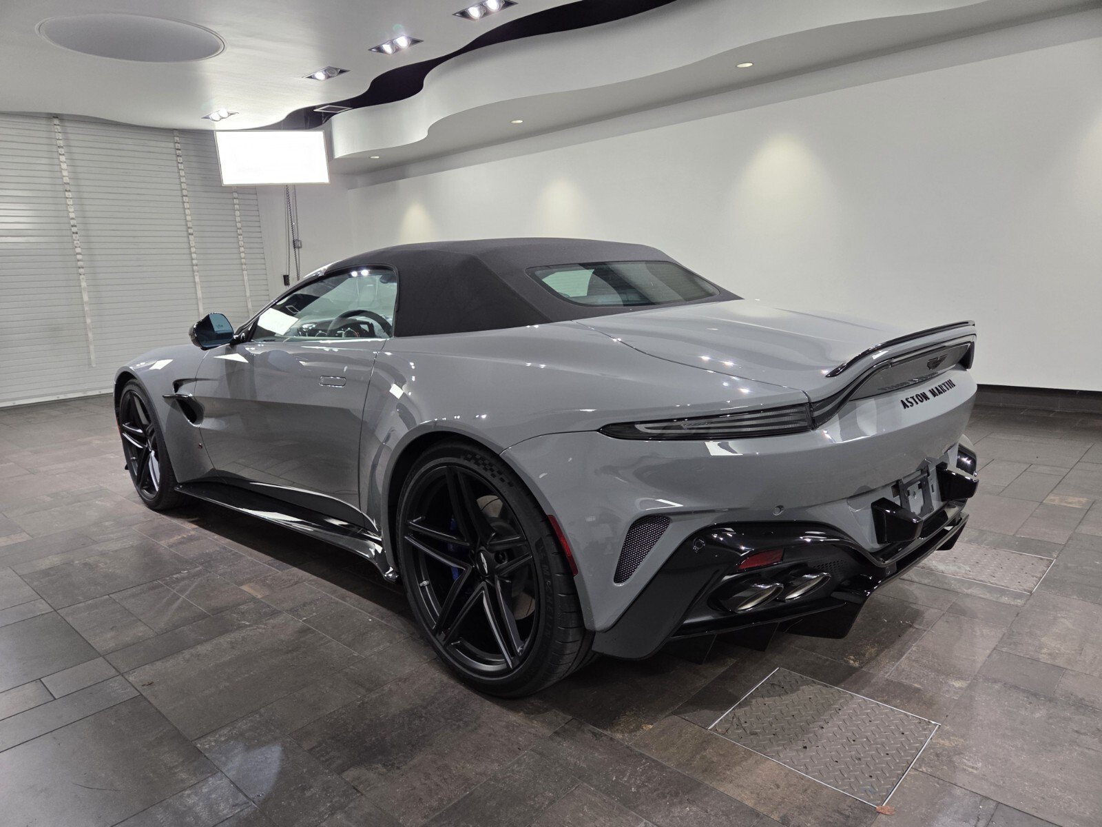 New 2026 China Grey Aston Martin S Roadster image 15