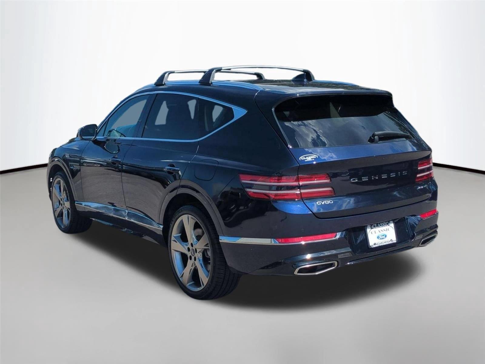 Used 2024 Capri Blue Genesis  image 3