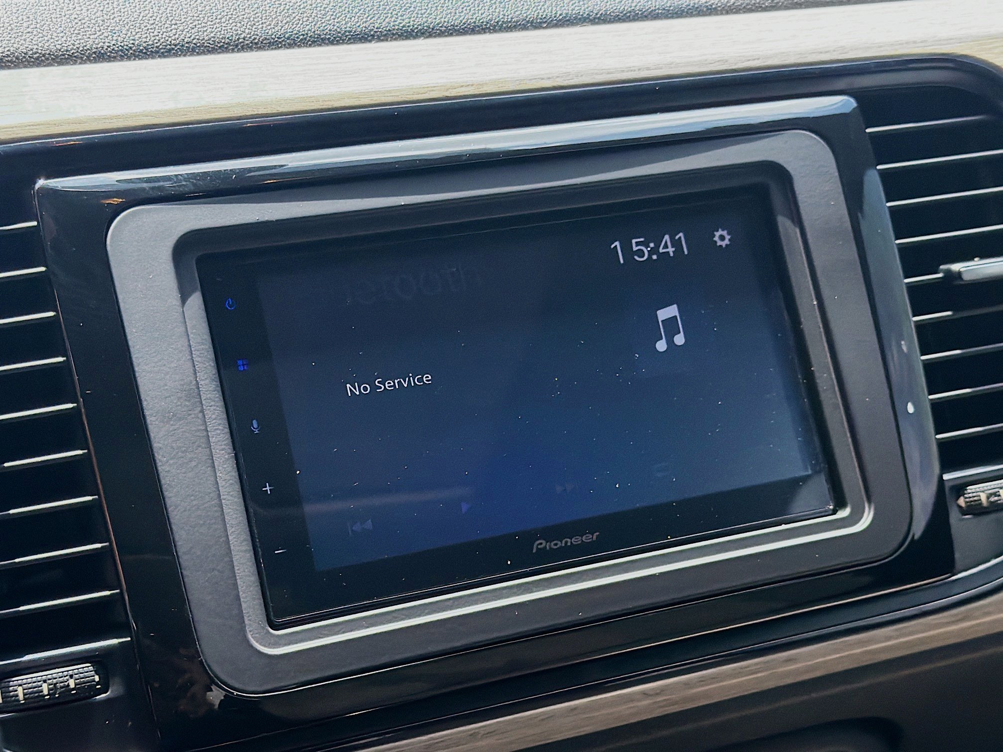 Used 2018 Teal Metallic Volkswagen Coast image 12