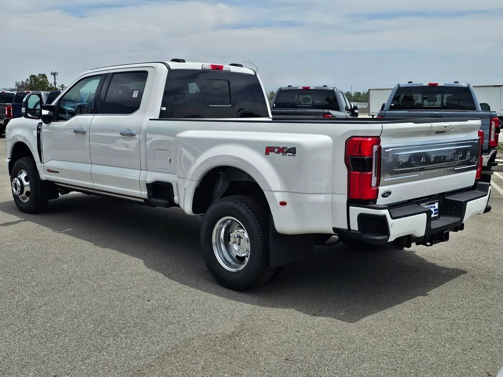 New 2026 Star White Metallic Tri-Coat Ford F-350® Platinum® image 4